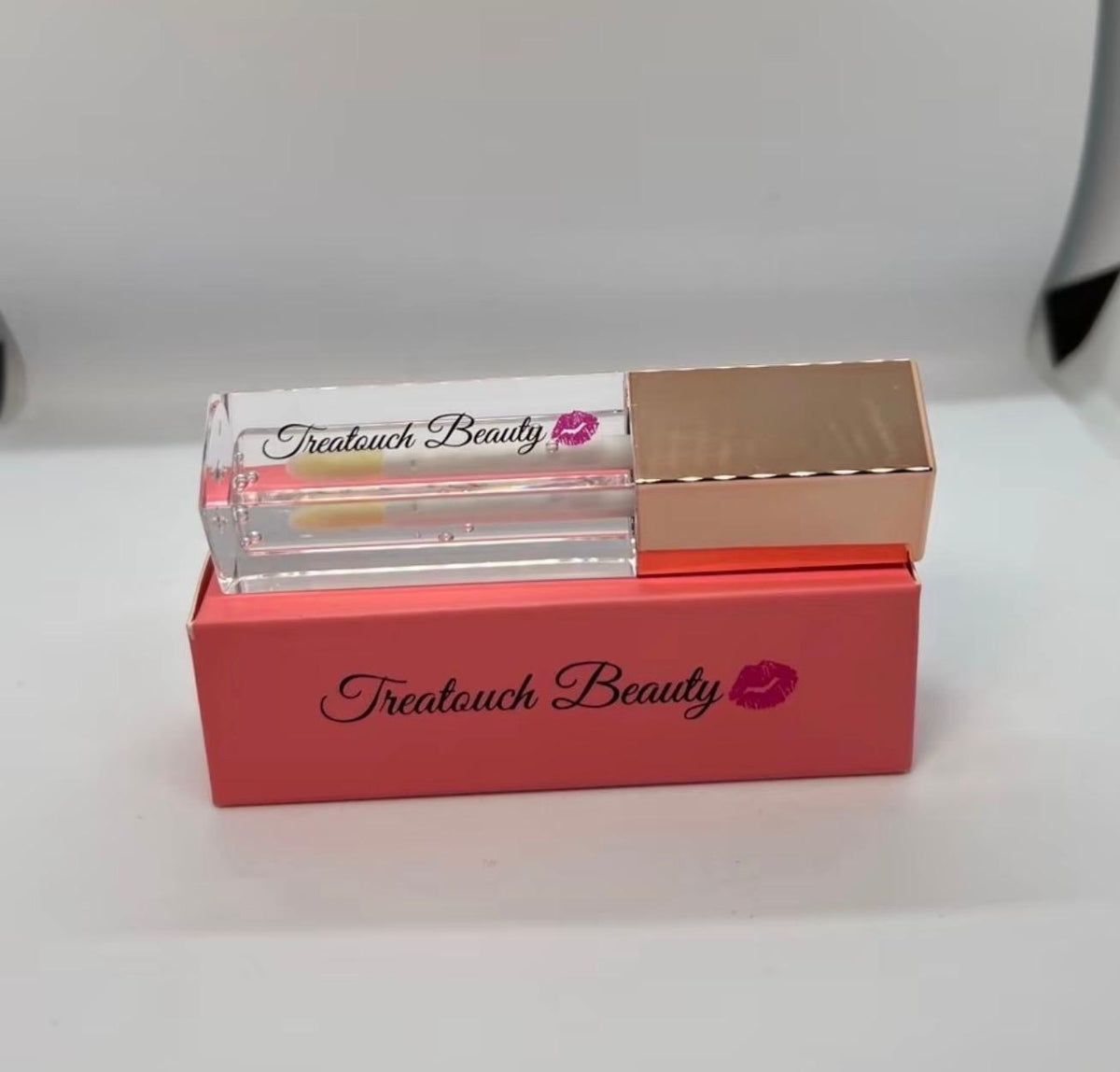 High-Shine Lip Gloss | Non-Sticky & Hydrating Formula